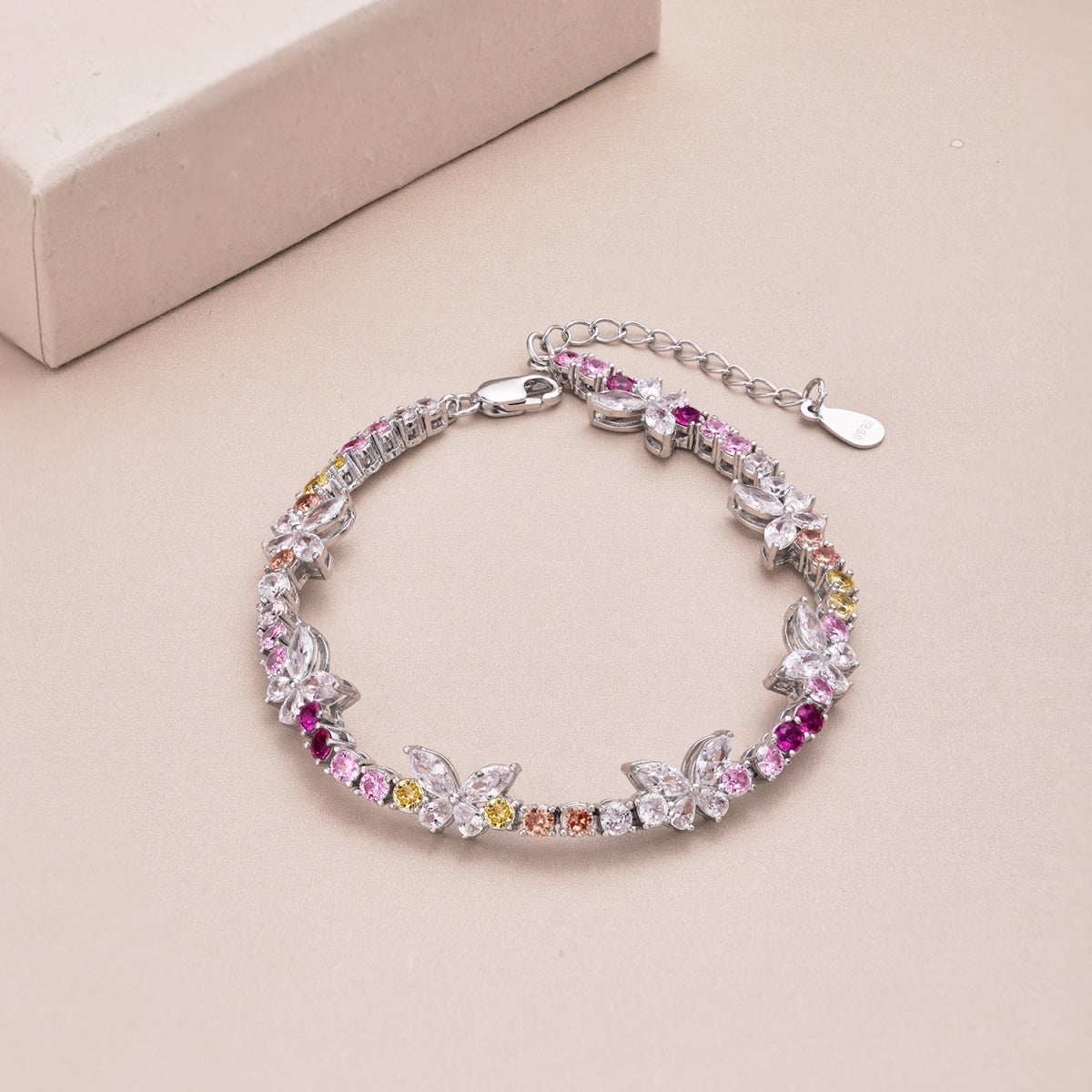 [Love Aura]Ornate Colorful Butterfly Shape Round Cut Daily Bracelet