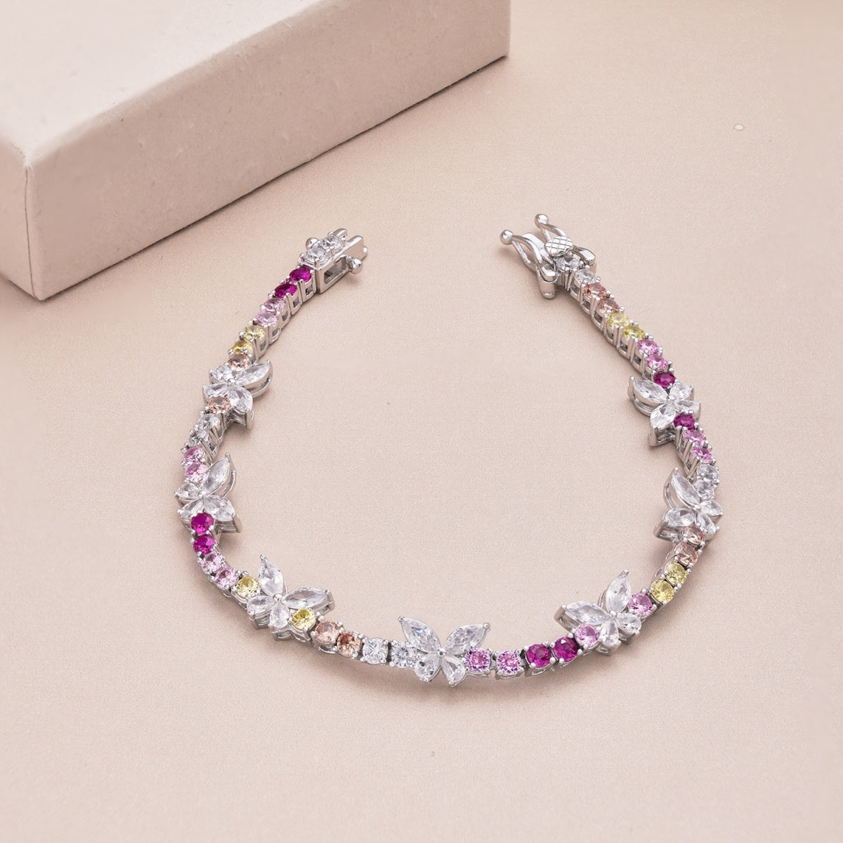 [Love Aura]Ornate Colorful Butterfly Shape Round Cut Daily Bracelet