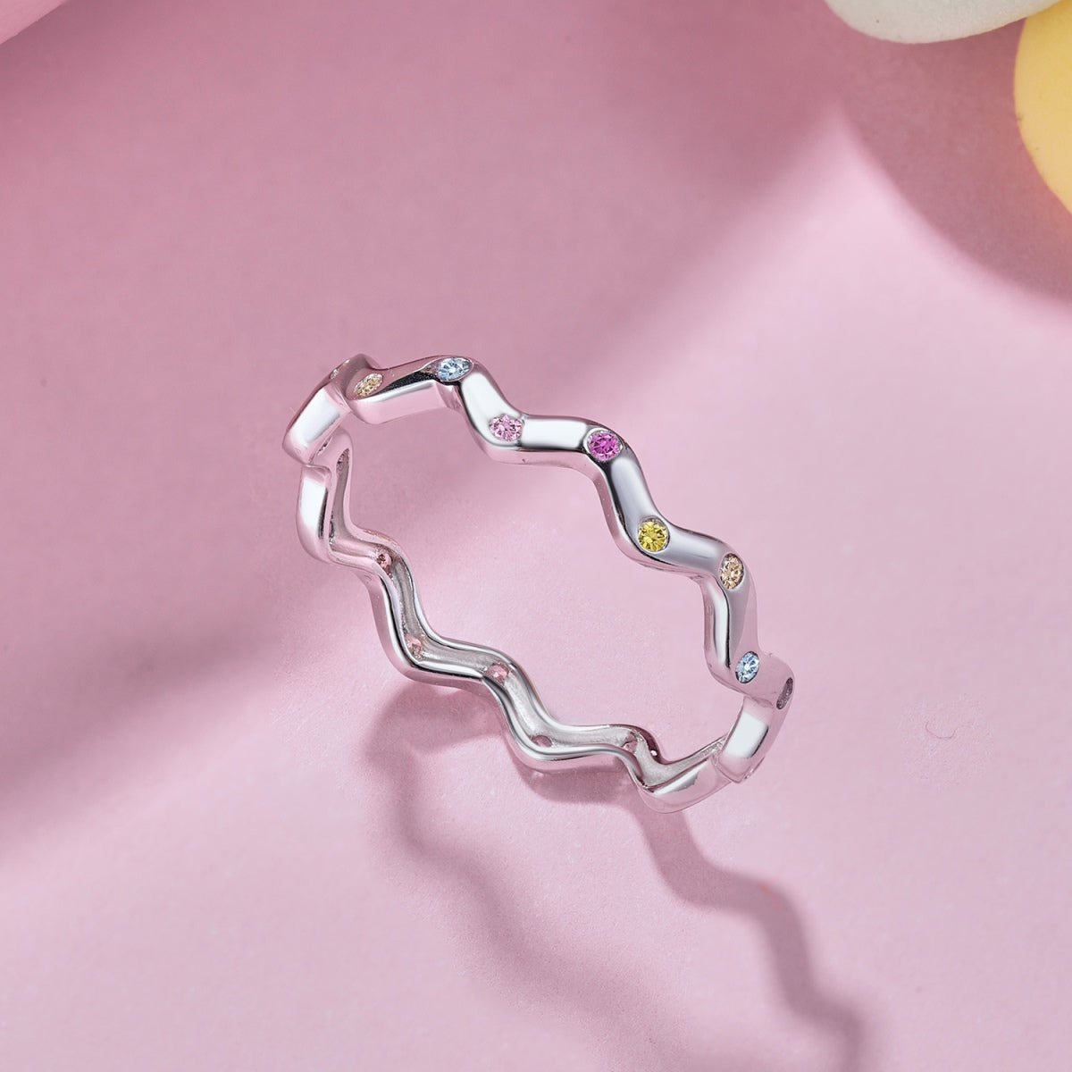 [Love Aura]Ornate Vibrant Round Cut Daily Ring