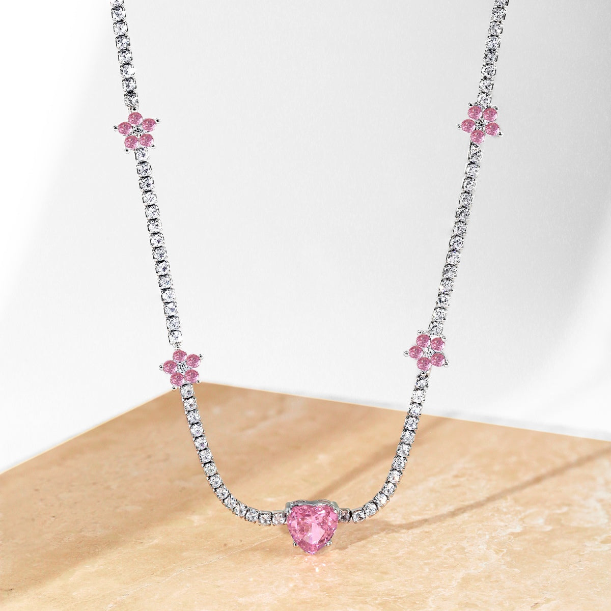 [Love Aura]Dazzling Pink Heart Flower Necklace
