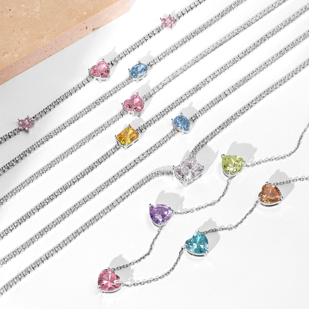 [Love Aura]Dazzling Pink Heart Flower Necklace