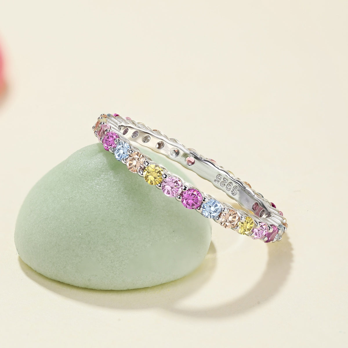 [Love Aura]Elegant Vivid Round Cut Daily Ring