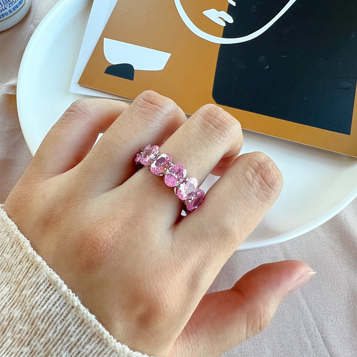 [Love Aura]Dainty Elongated Cushion Cut Tennis Ring