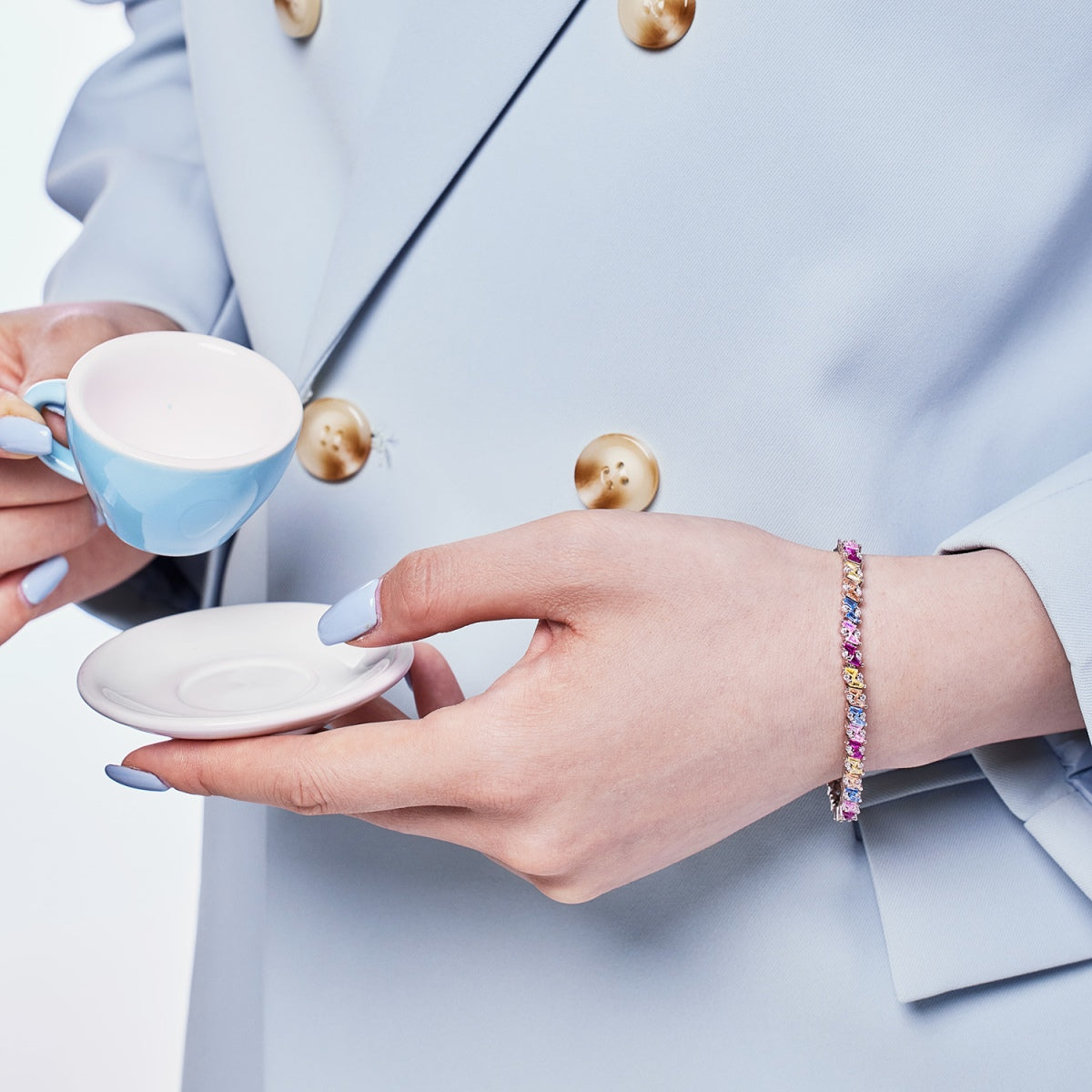 [Love Aura]Ornate Sparkling Multi Cut Party Bracelet