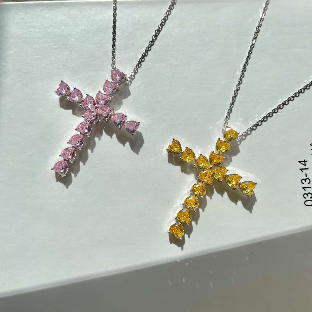 [Love Aura]Radiant Cross Shape Necklace
