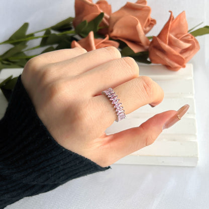 [Love Aura]Gorgeous Marquise Cut Tennis Ring