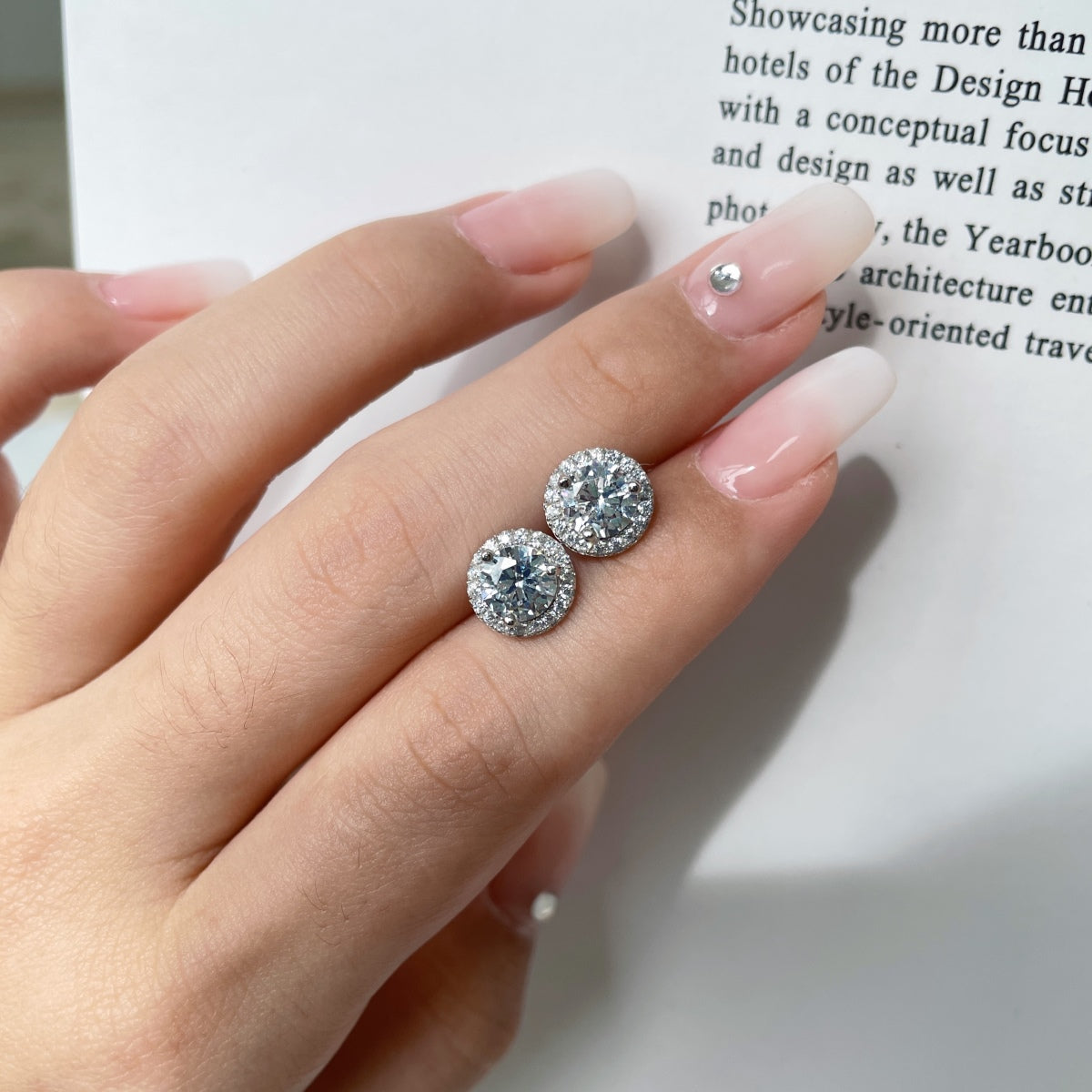 [Love Aura]Classic Princess Round Shape Earrings