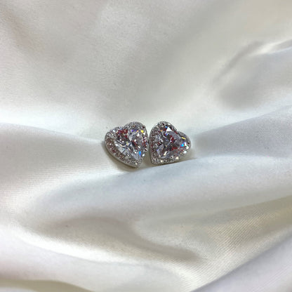 [Love Aura]Sparkling Heart Shape Lover Earrings