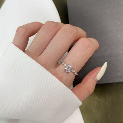 [Love Aura]1.0 Carat Dainty Resplendent Radiant Cut Daily Ring