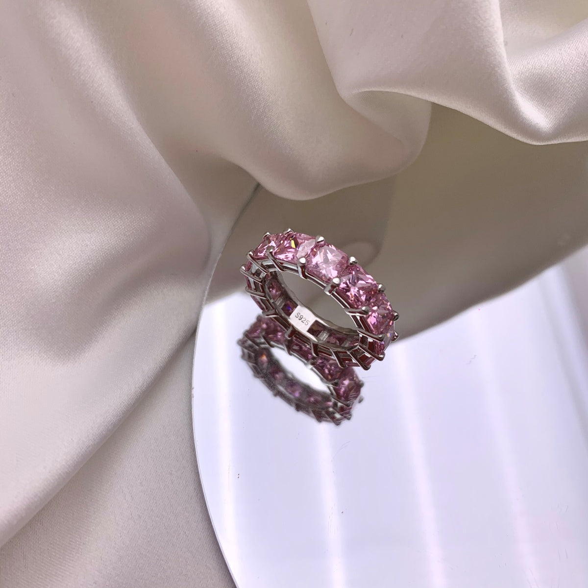 [Love Aura]Elegant Princess Cut Tennis Ring