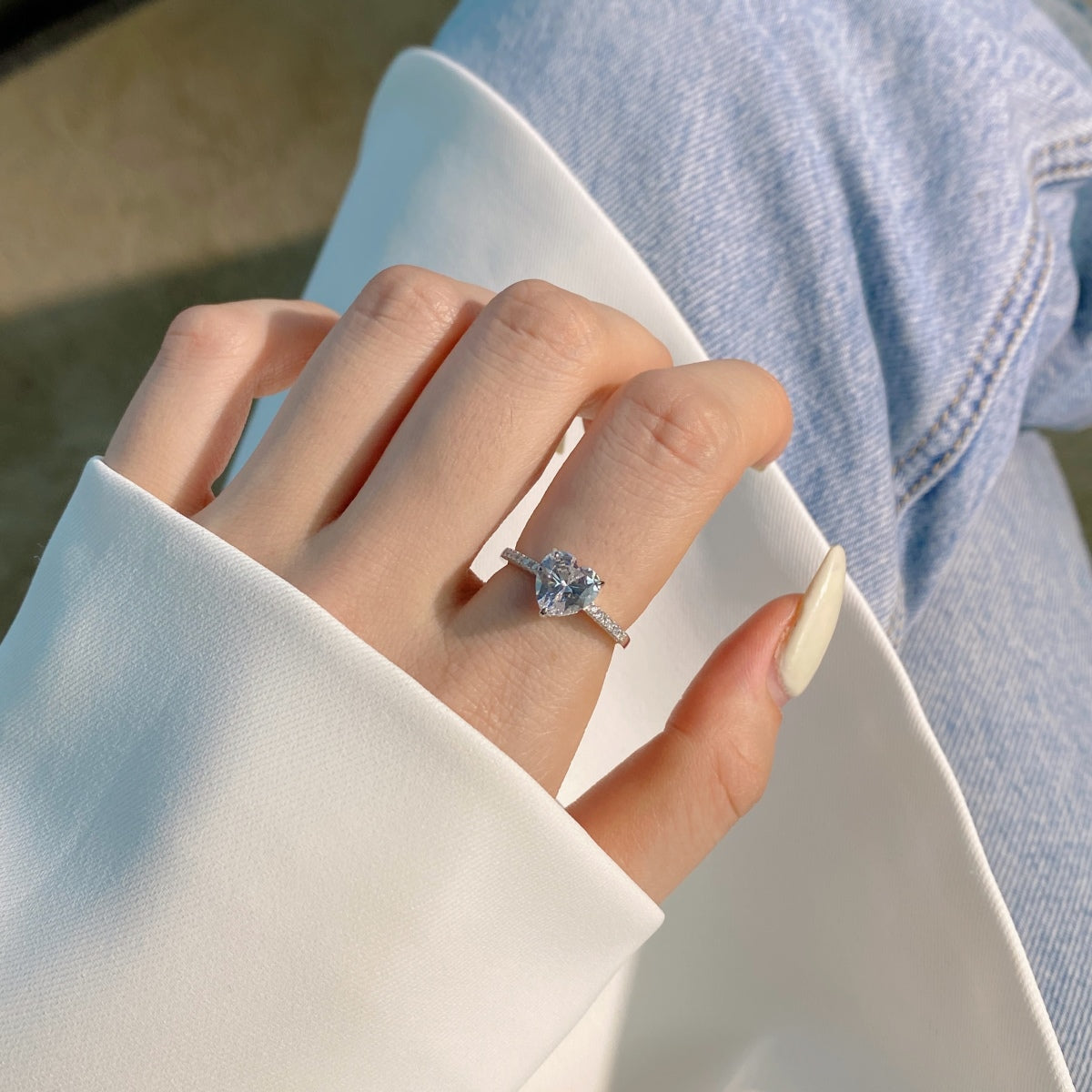 [Love Aura]2.0 Carat Dazzling Lustrous Heart Cut Lover Ring