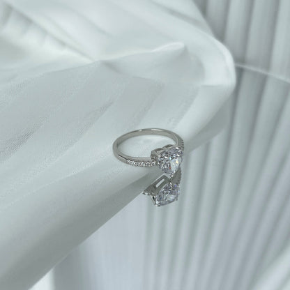 [Love Aura]2.0 Carat Dazzling Lustrous Heart Cut Lover Ring