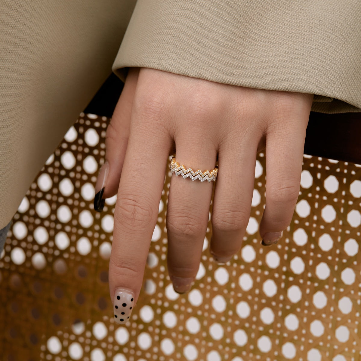 [Love Aura]Delicate Enchanting Wave Shape Daily Ring