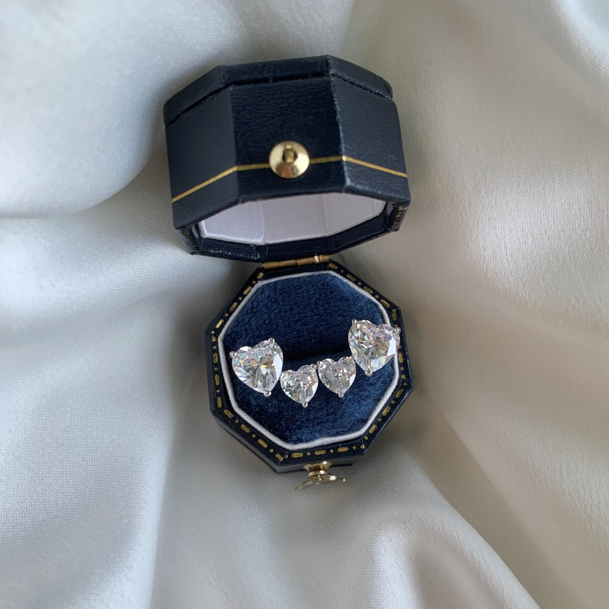 [Love Aura]Double Heart-Shape Classic Princess Style Earrings