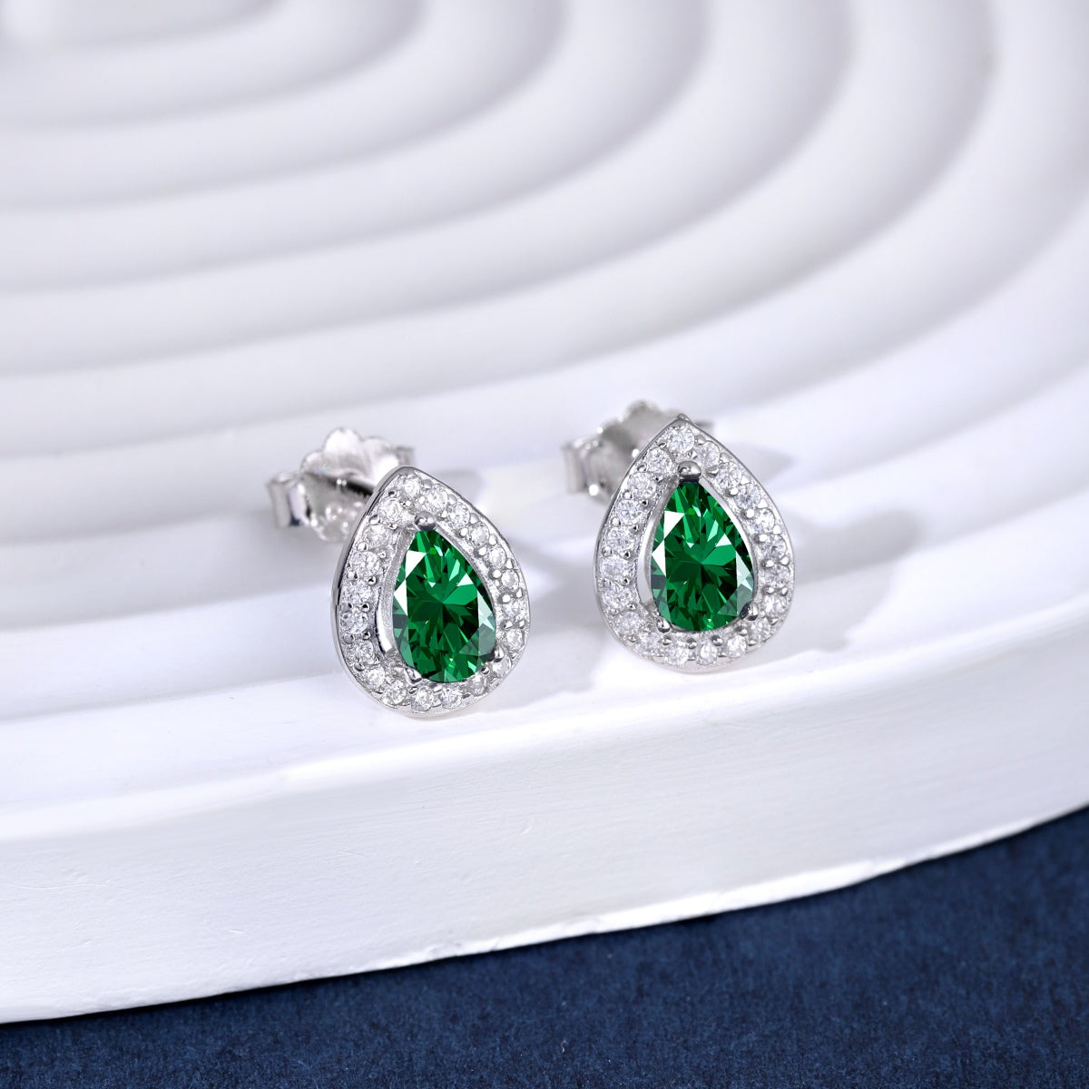 [Love Aura]Luxurious Water Drop Shape Earrings