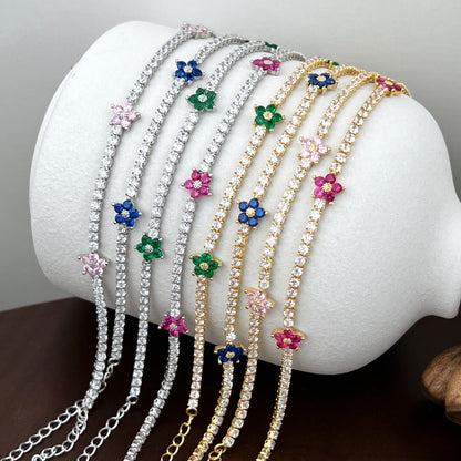 [Love Aura]Sparkling Flower Shape Tennis Bracelet