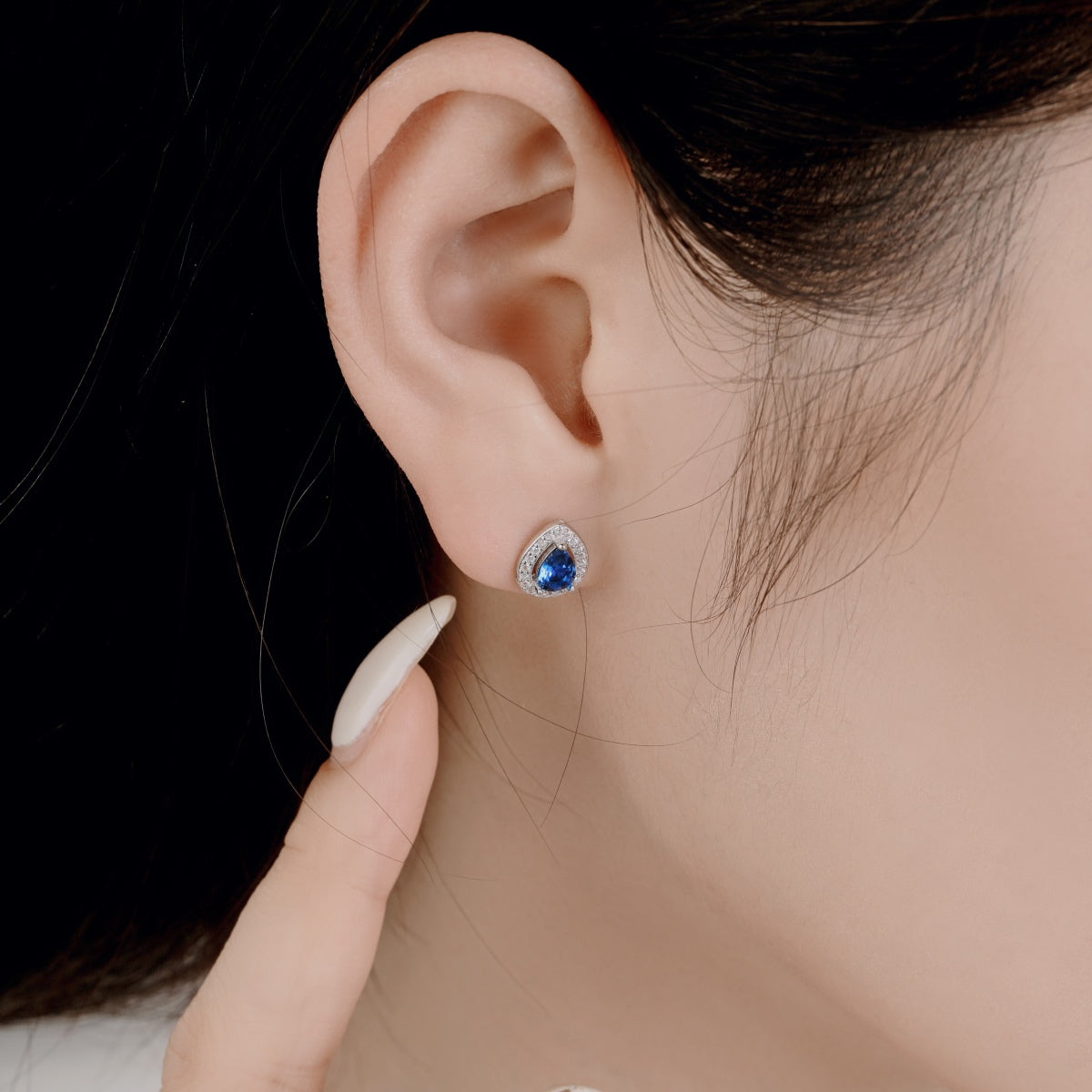 [Love Aura]Luxurious Water Drop Shape Earrings