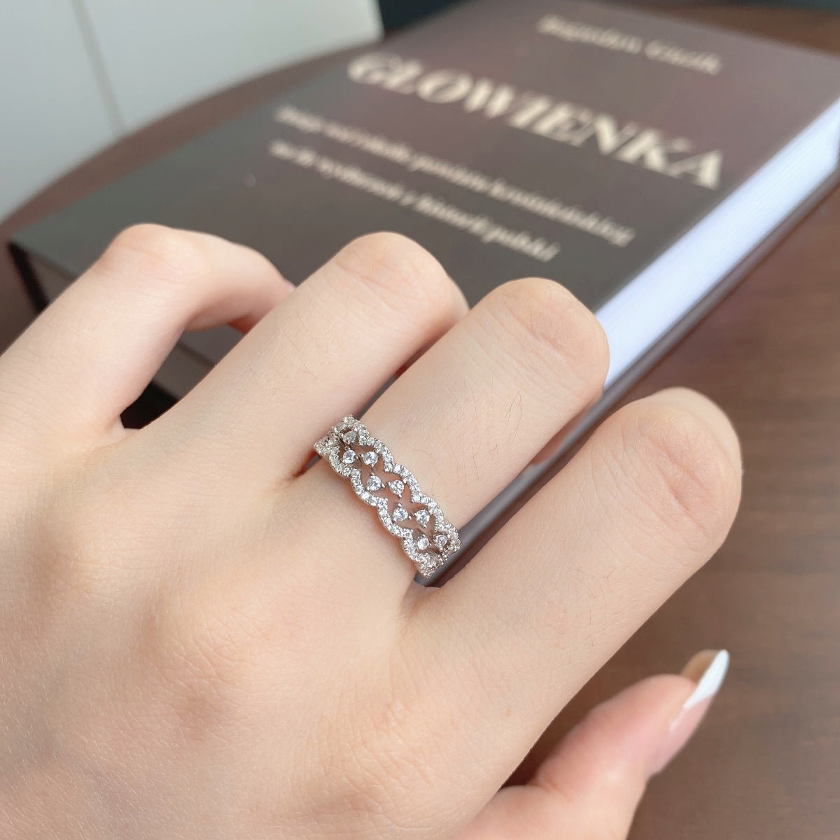 [Love Aura]Elegant Resplendent Round Shape Party Ring