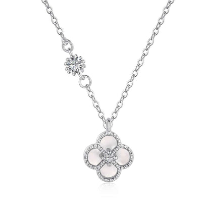 [Love Aura]Delicate Flower Shape Necklace
