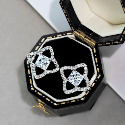 [Love Aura]Elegant Star Shape Princess Cut Daily Earrings