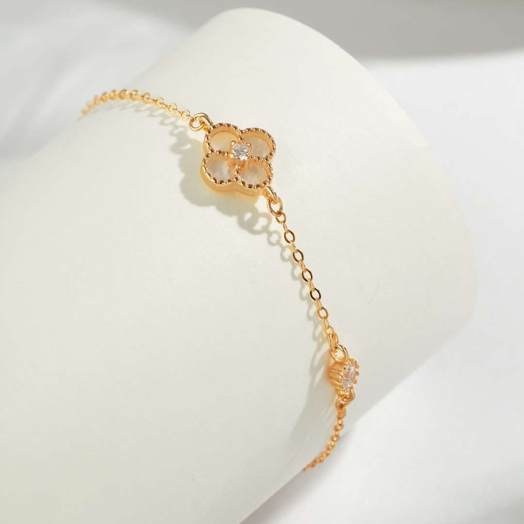 [Love Aura]Delicate Four Leaf Clover Bracelet