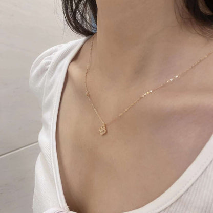 [Love Aura]Delicate Flower Shape Necklace