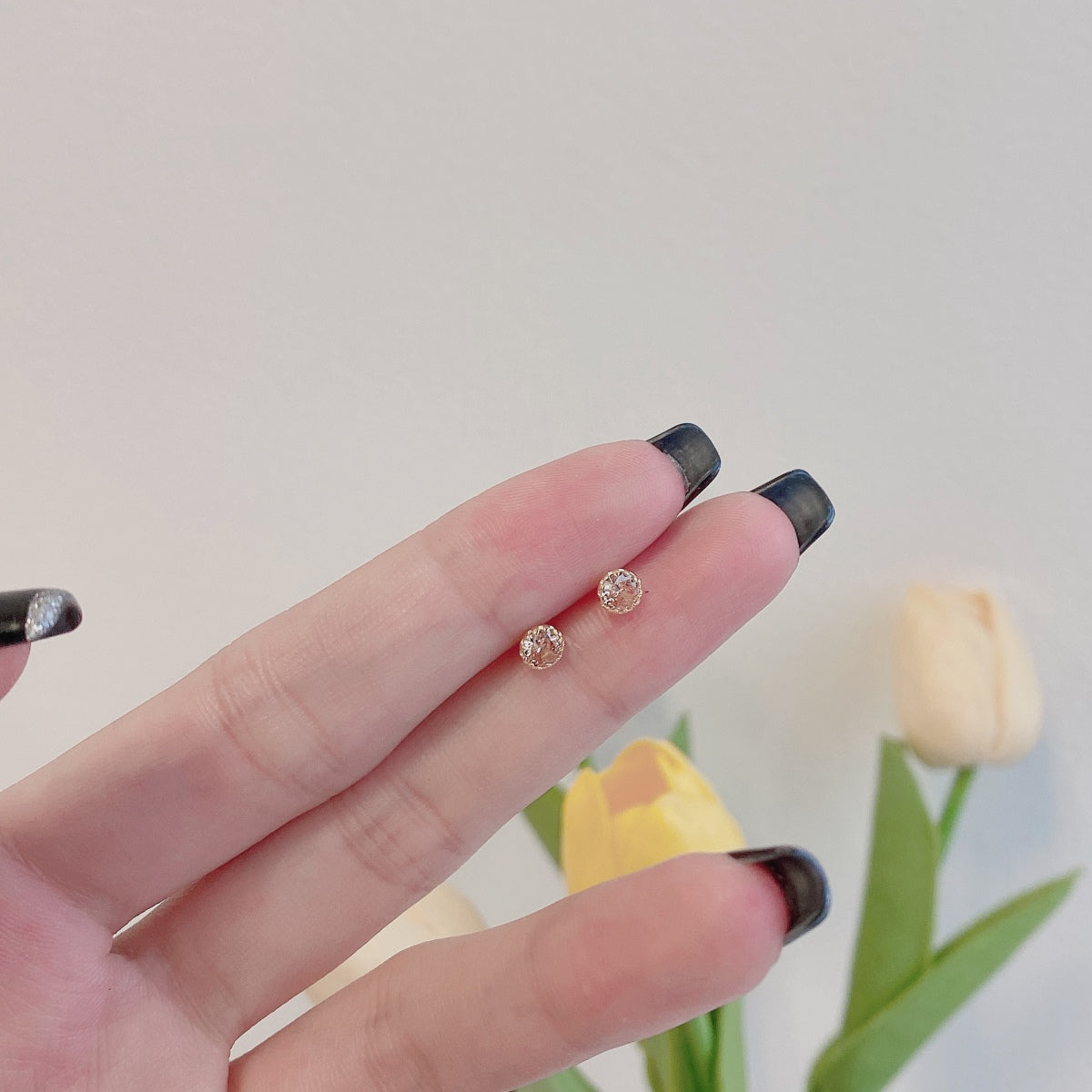 [Love Aura]Sparkling Colorful Round Shape Earrings