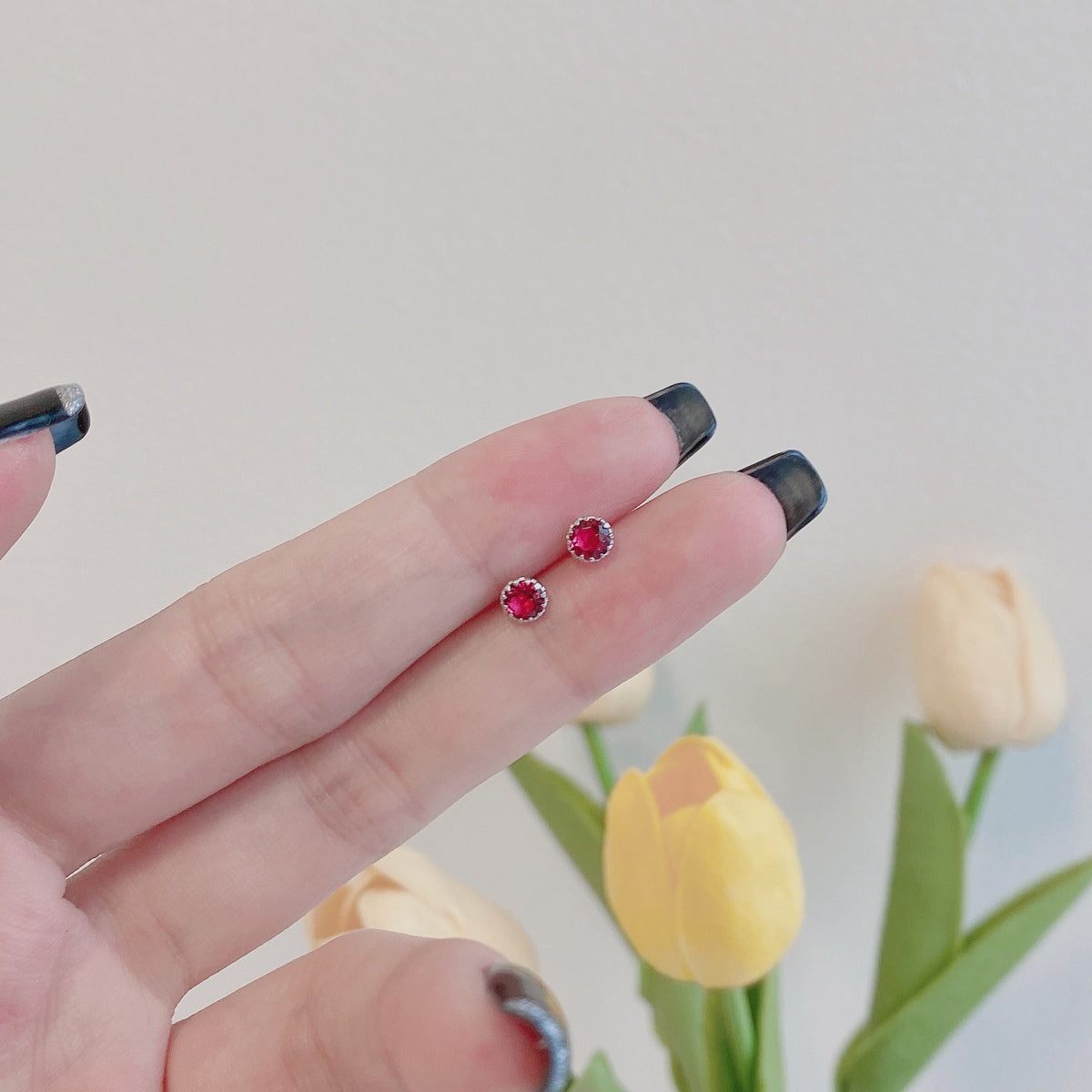 [Love Aura]Sparkling Colorful Round Shape Earrings