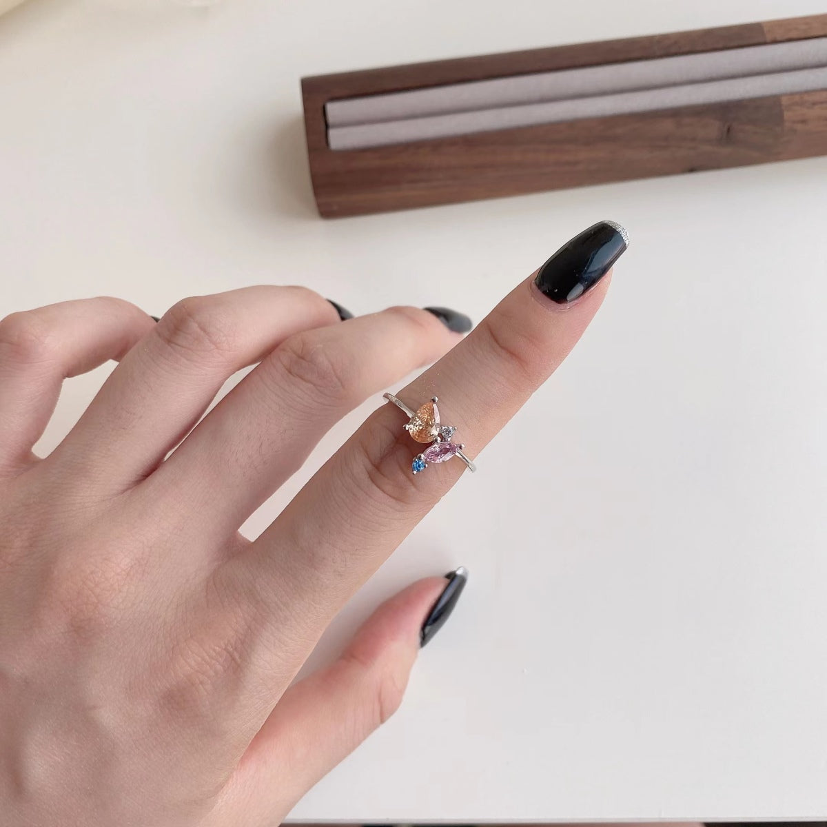 [Love Aura]Radiant Colorful Multi Cut Daily Ring