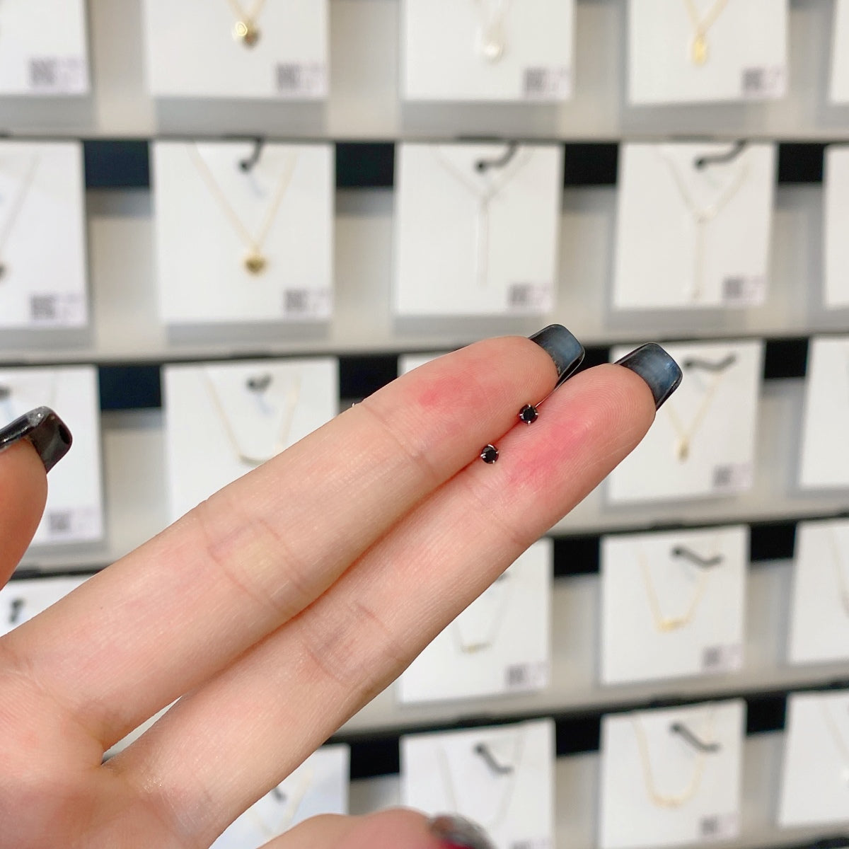 [Love Aura]Delicate Solitaire Earrings