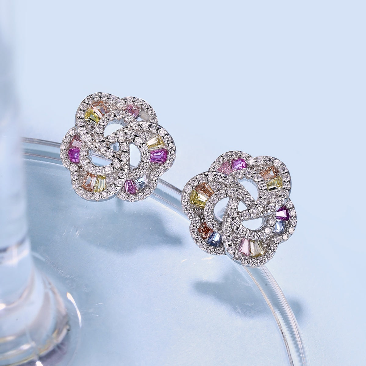 [Love Aura]Exquisite Flower Shape Daily Earrings