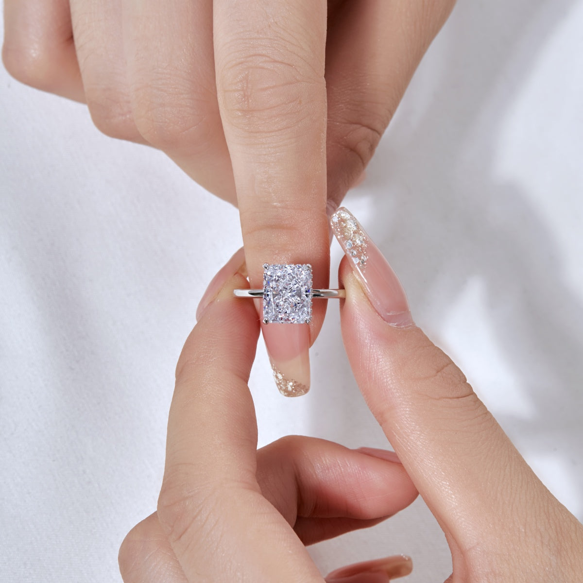 [Love Aura]4.0 Carat Ornate Enchanting Radiand Cut Banquet Ring