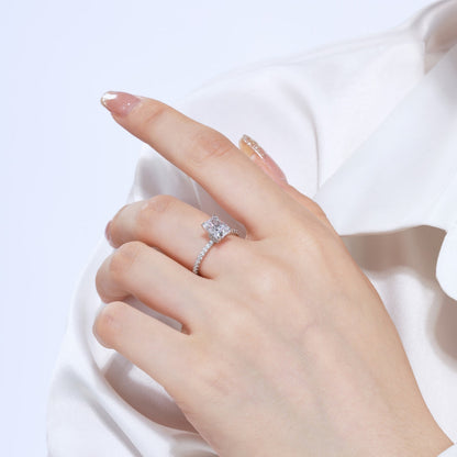 [Love Aura]2.0 Carat Dazzling Sparkling Radiant Cut Party Ring