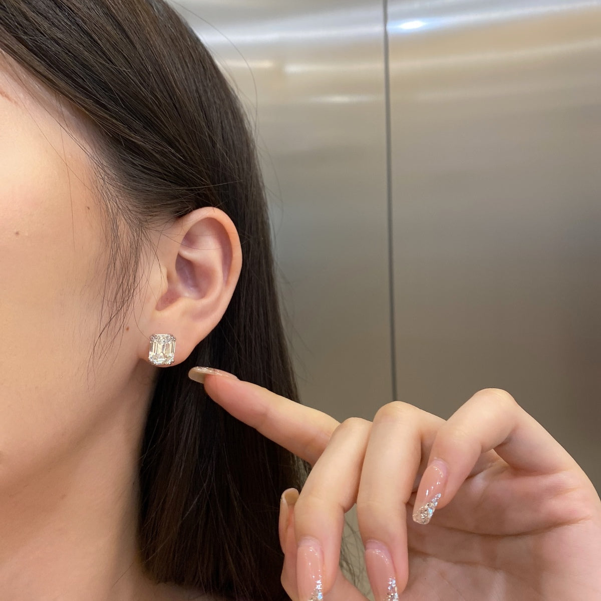 [Love Aura]Dazzling Square Shape Earrings