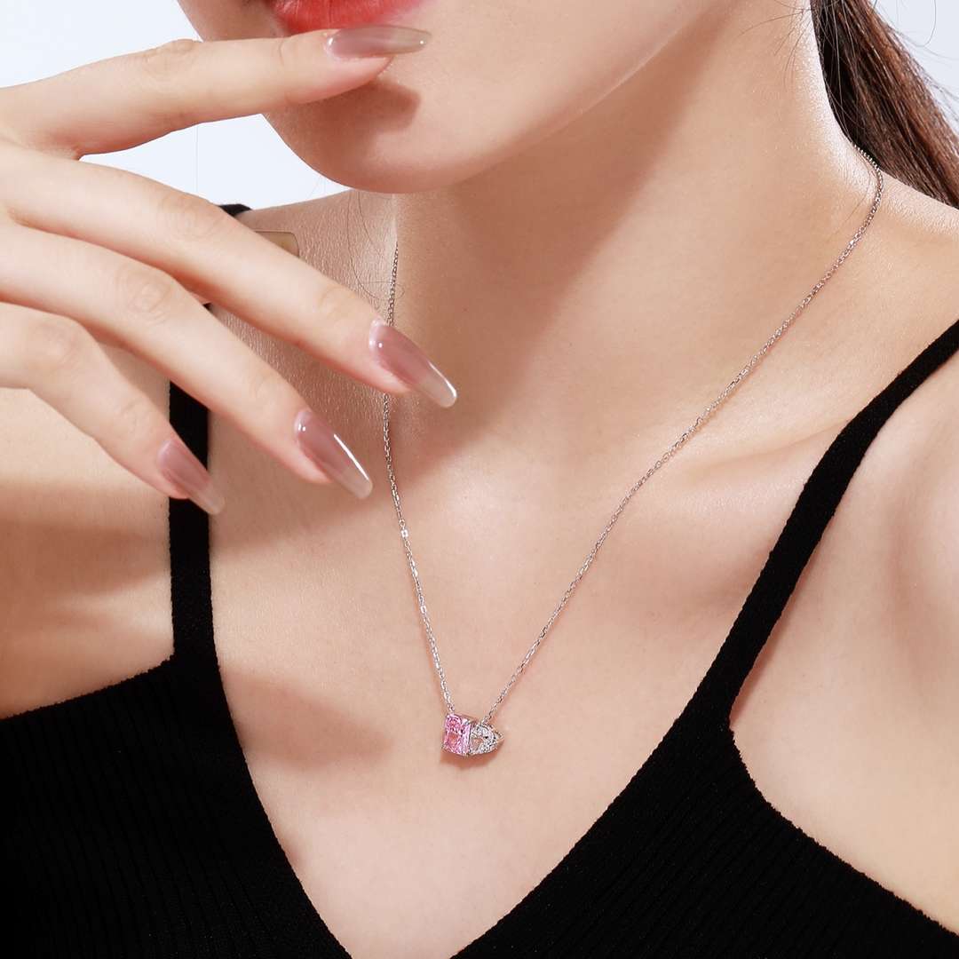 [Love Aura]Dazzling Square & Heart Shape Necklace