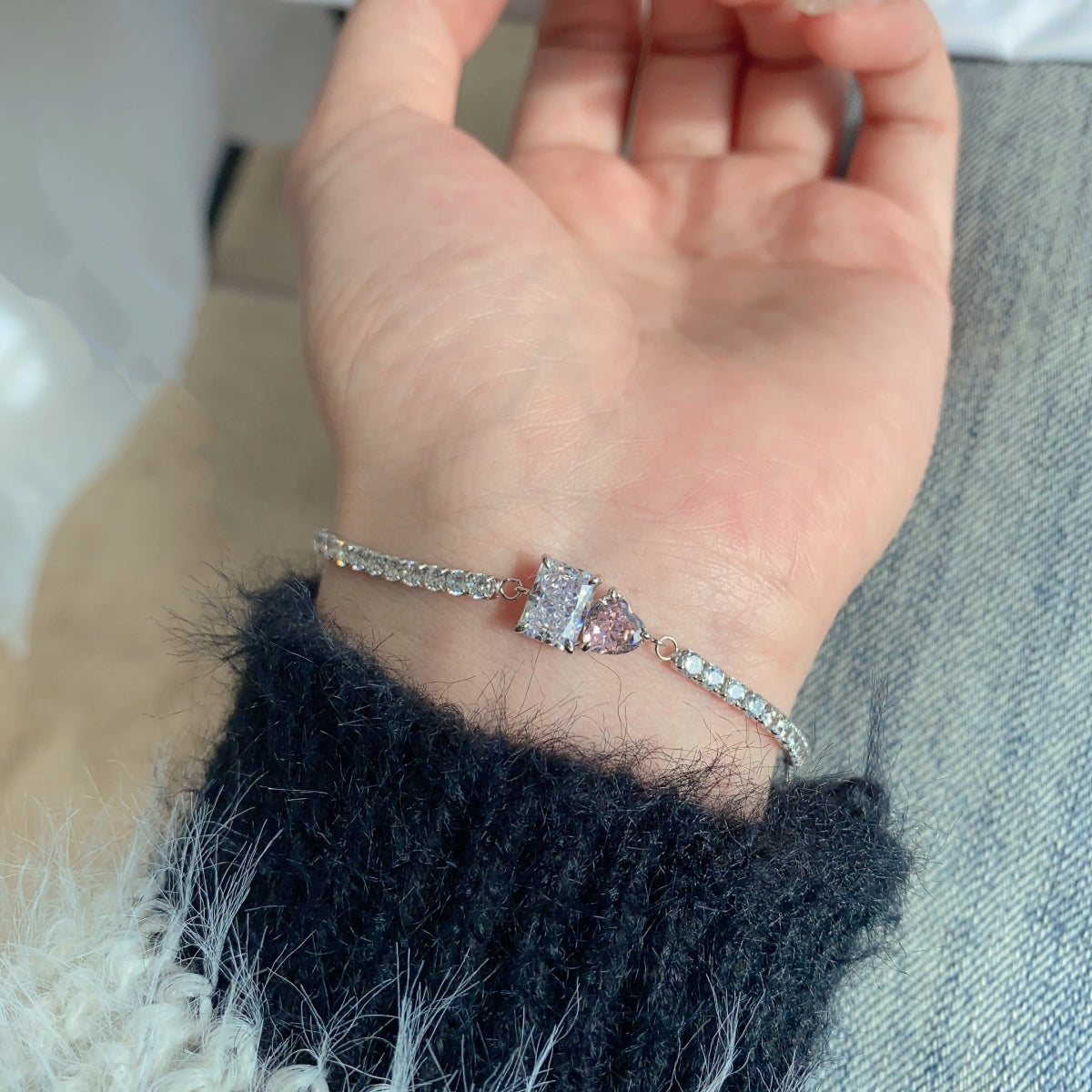 [Love Aura]Dazzling Unique Multi Shape Lover Bracelet