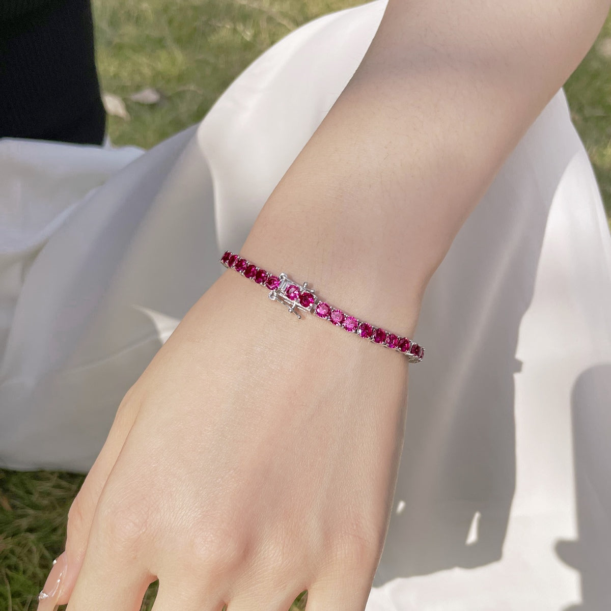 [Love Aura]Radiant Colorful Round Cut Party Bracelet