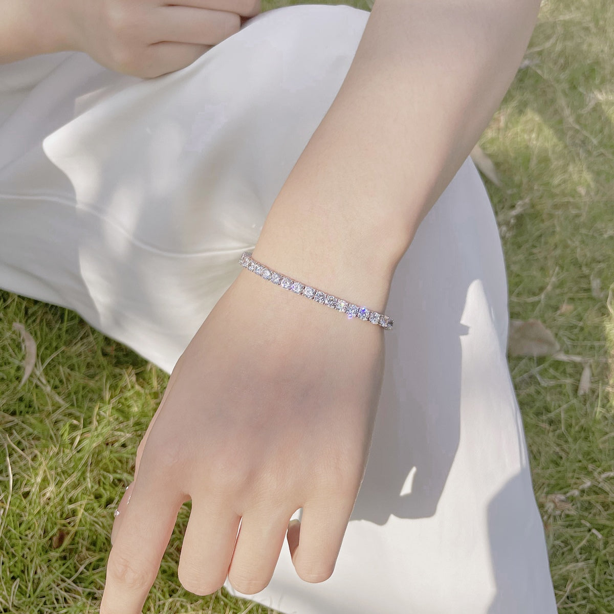 [Love Aura]Radiant Colorful Round Cut Party Bracelet