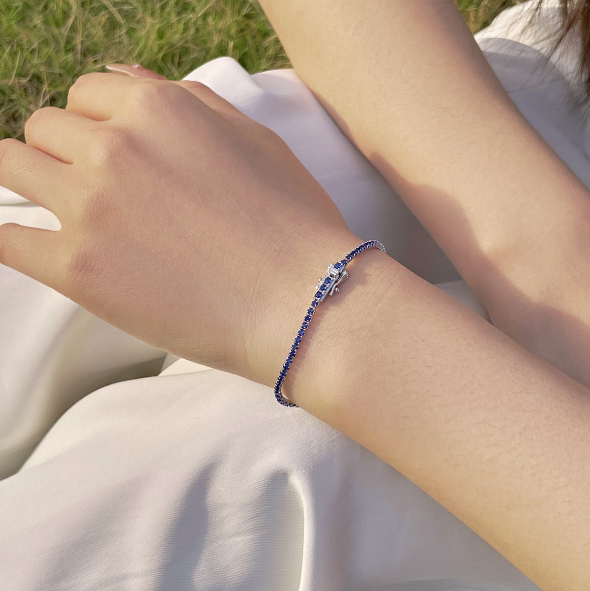 [Love Aura]Radiant Colorful Round Cut Party Bracelet