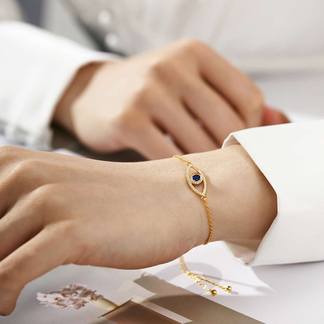 [Love Aura]Devil's Eye Hollow Design Bracelet