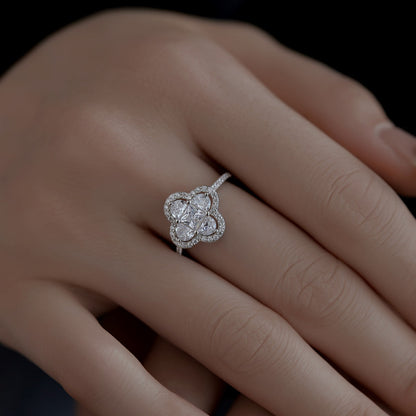 [Love Aura]Luxurious Eternity Flower Shape Banquet Ring
