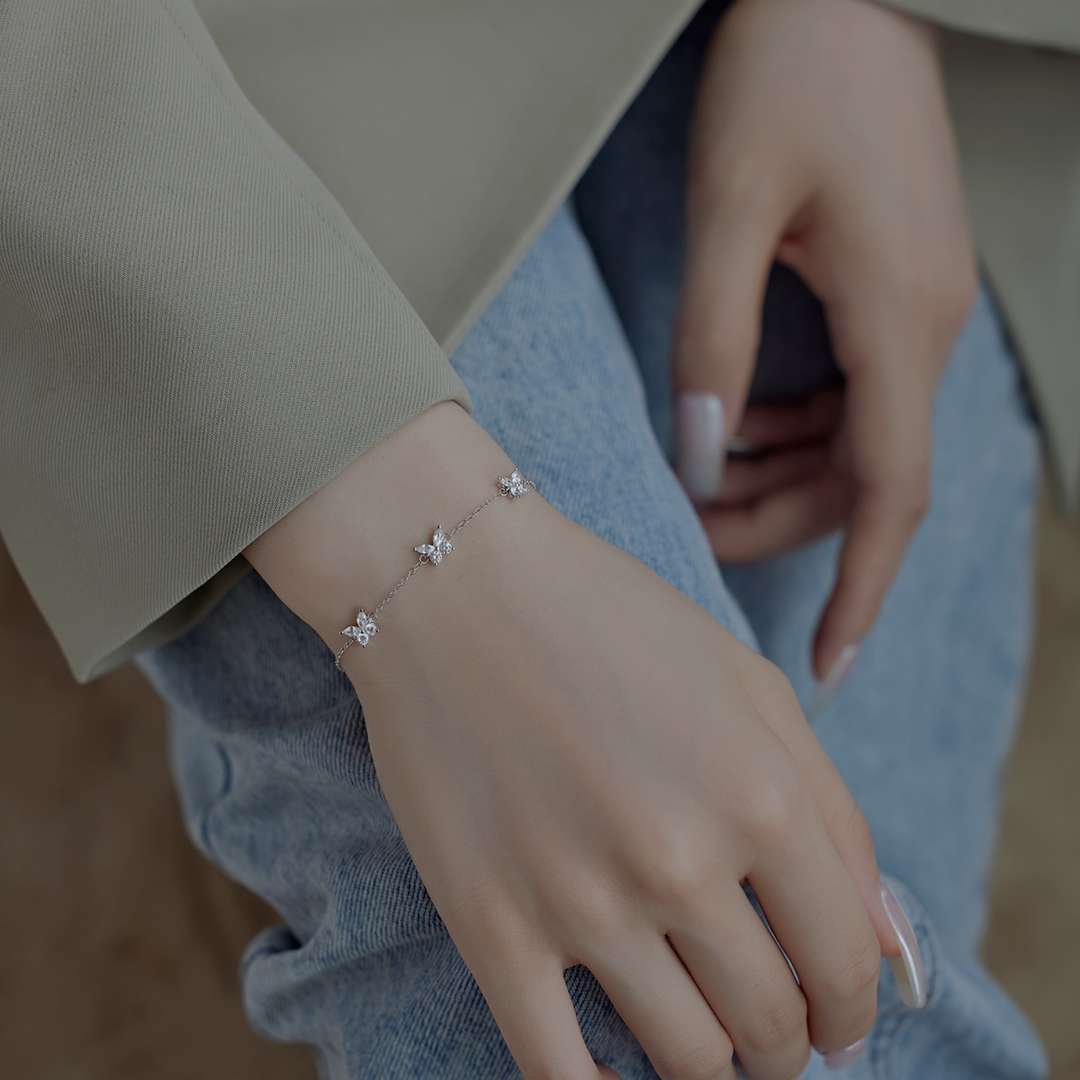 [Love Aura]Radiant Butterfly Shape Necklace