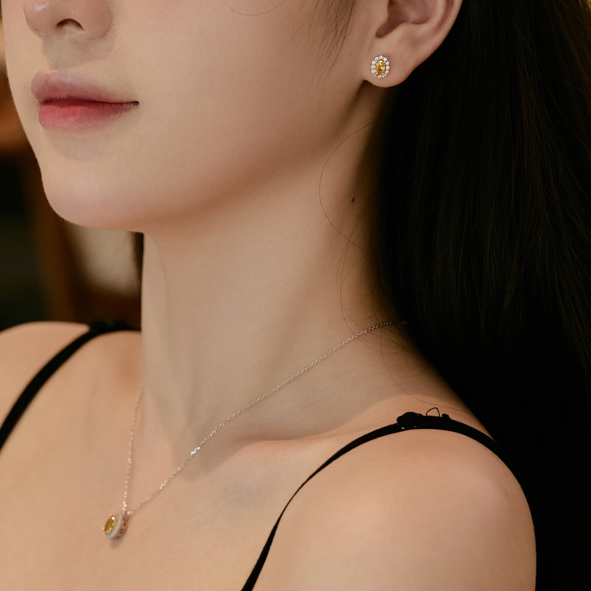 [Love Aura]Delicate Unique Oval Cut Daily Earrings