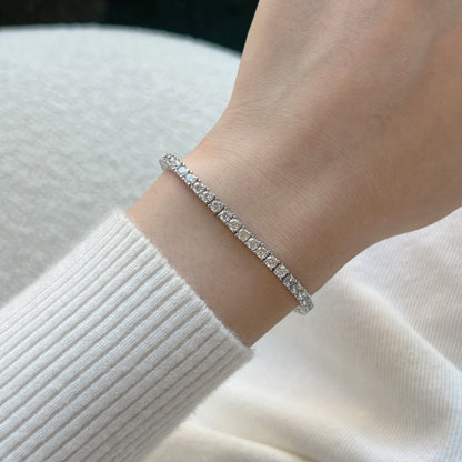 [Love Aura]Dainty Charming Round Cut Tennis Bracelet