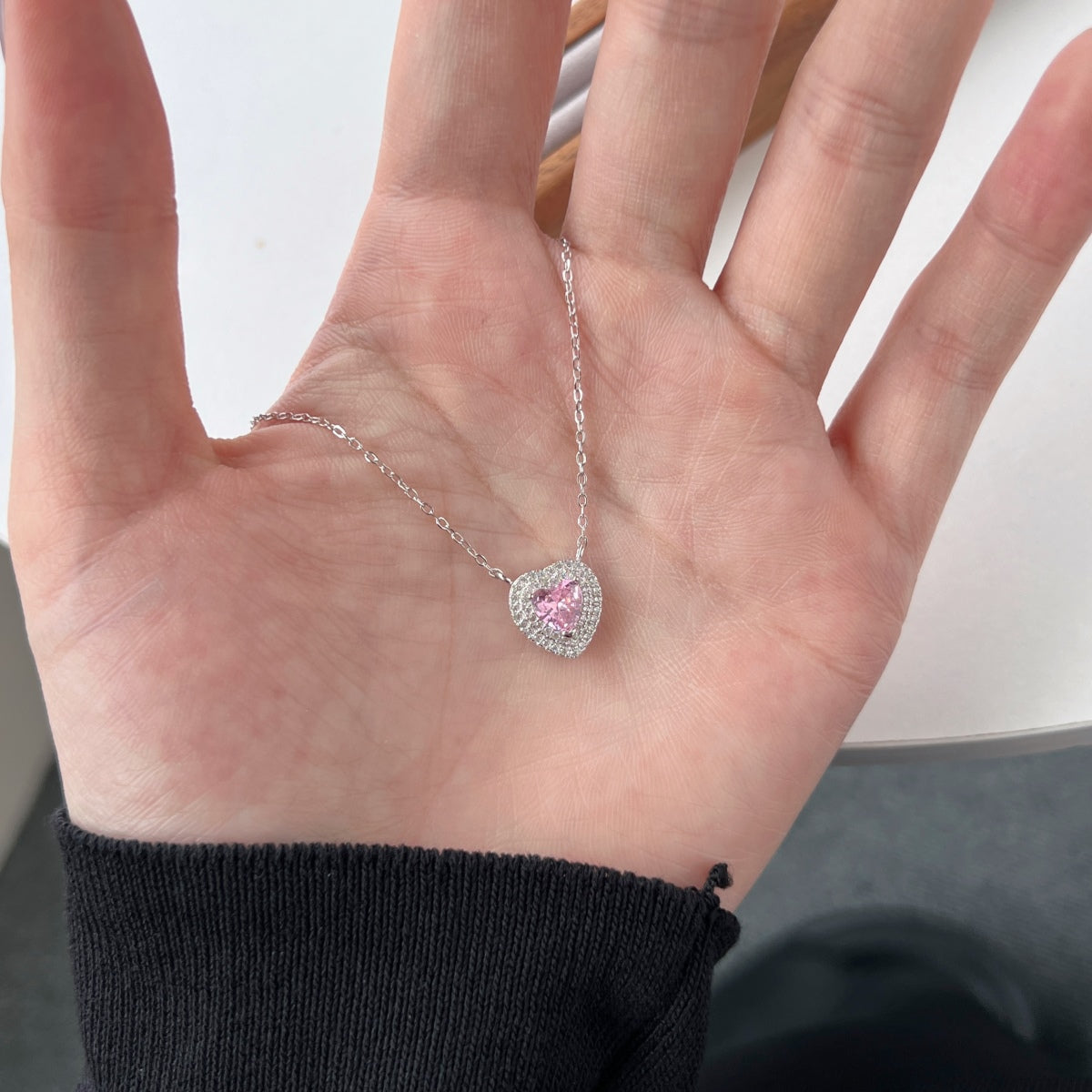 [Love Aura]Exquisite Heart Shape Necklace