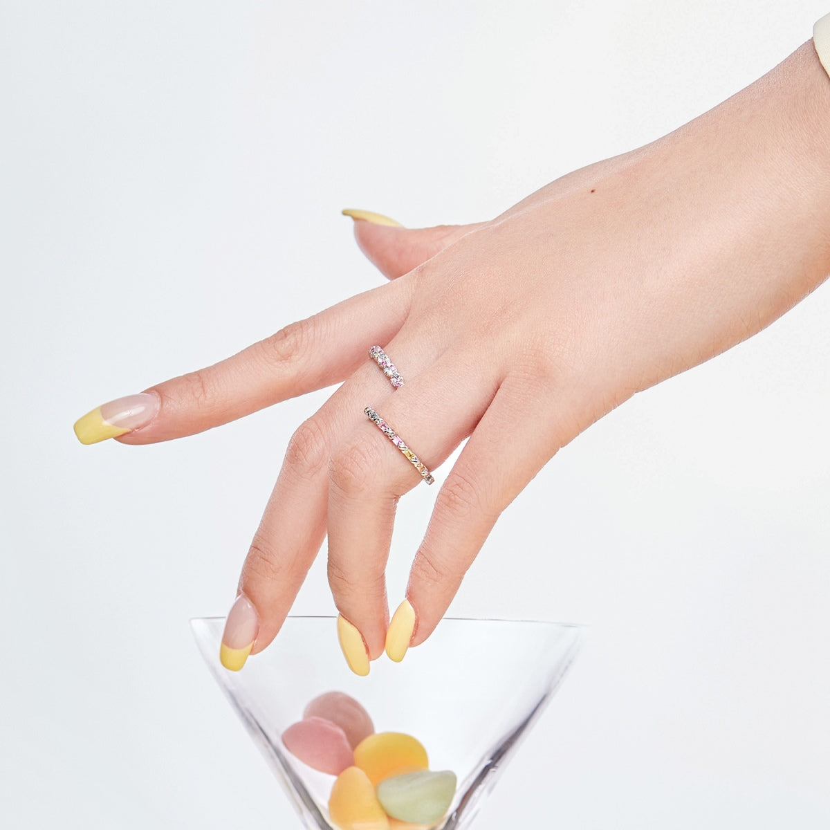 [Love Aura]Dainty Ebullient Round Cut Daily Ring