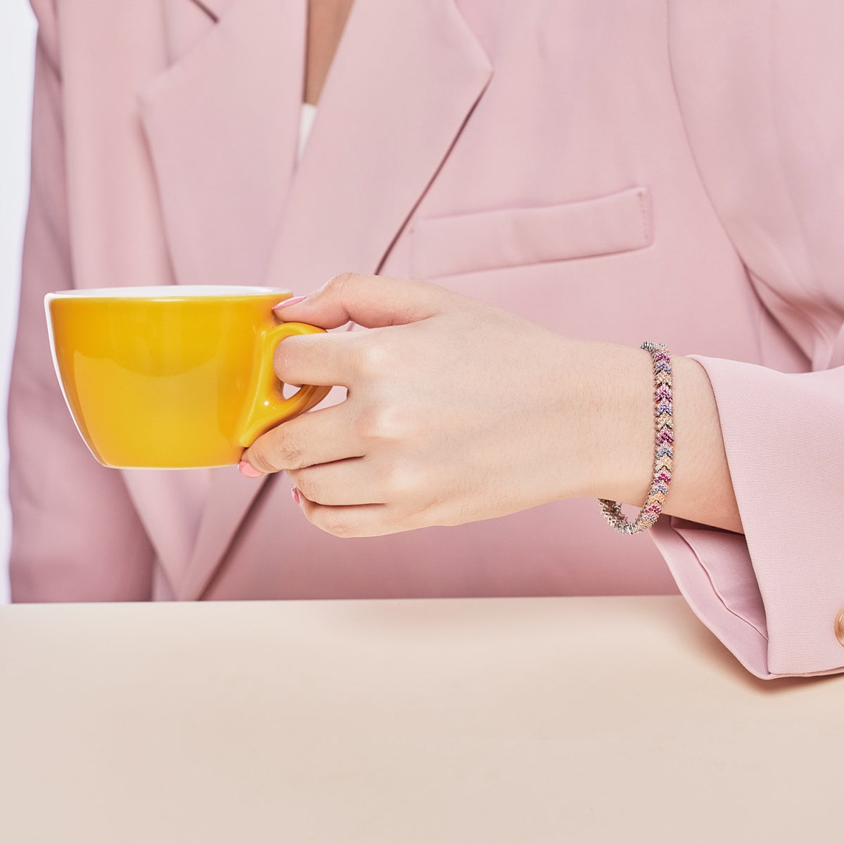 [Love Aura]Ornate Sparkling Round Cut Party Bracelet