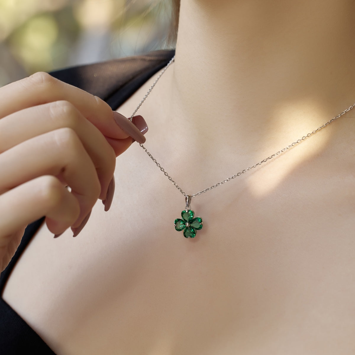 [Love Aura]Heart-Shaped Four-Leaf Clover Bead Necklace