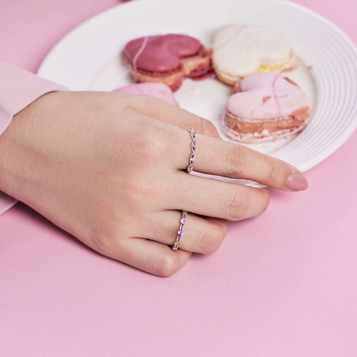 [Love Aura]Sparkling Colorful Round Cut Tennis Ring