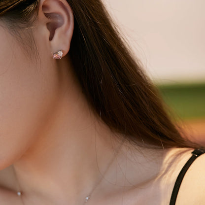 [Love Aura]Dazzling Elegant Heart Cut Lover Earrings